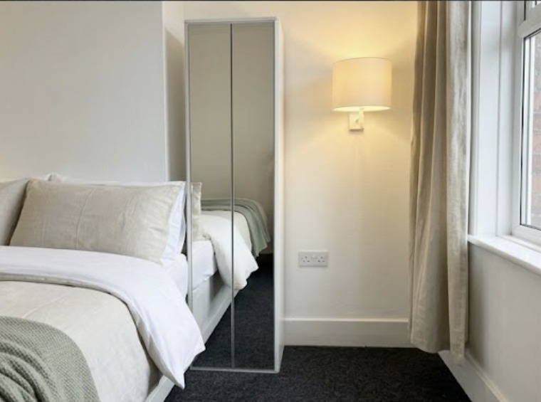 Furnished Single Room in Hendon, NW4 – £860 PCM